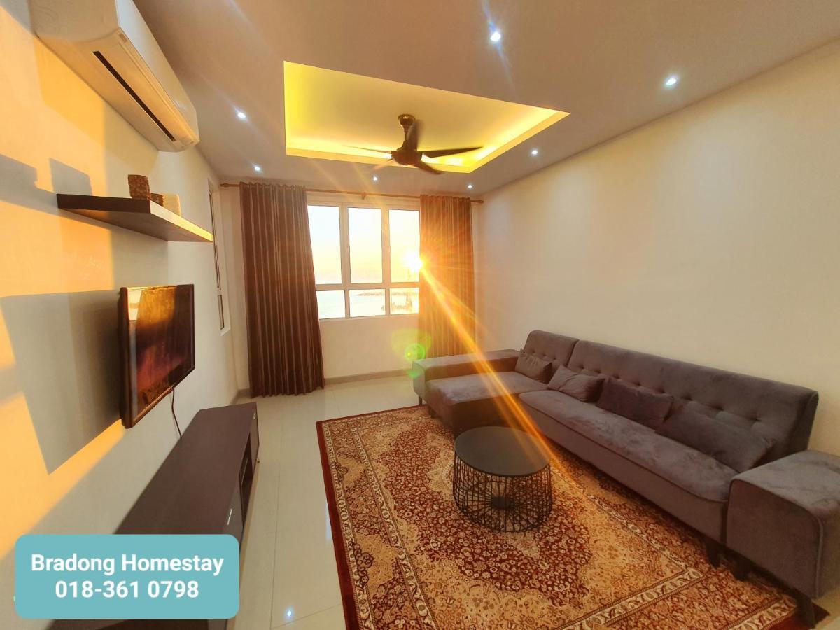 Bradong Homestay: Muslim-Friendly Seaview Retreat with Infinity Pool Kuala Terengganu Exterior photo